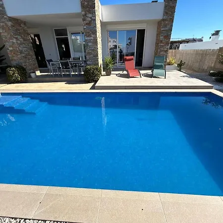 Rey Villa Alcanar